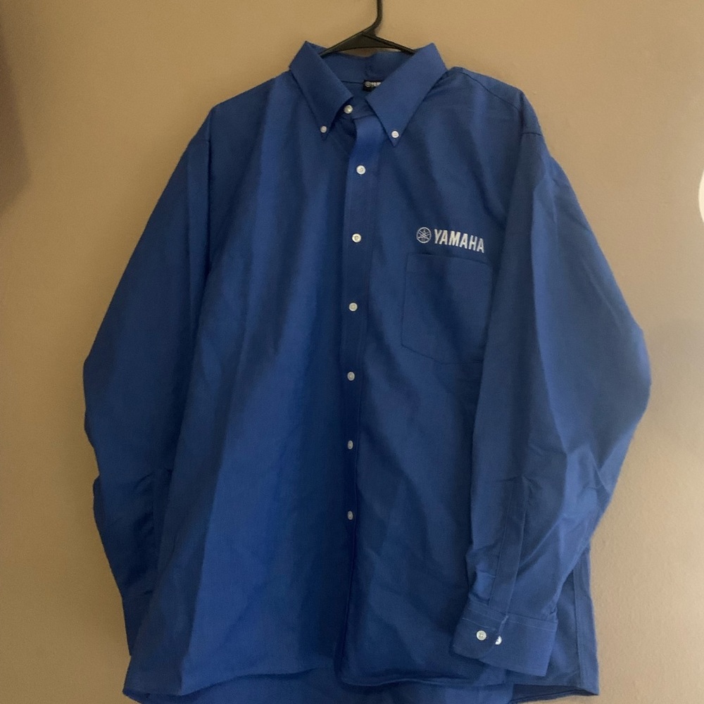 Yamaha racing button up